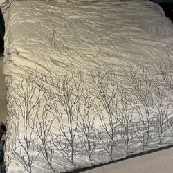 Queen Size Comforter