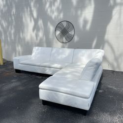 Beautiful Leather Couches Take A Look 👀 🛋️ 
