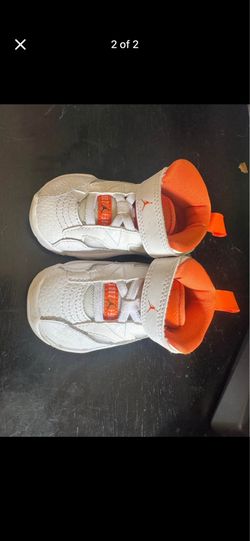 Kids jordans size 4c