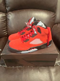 Nike Air Jordan 5 Retro Raging Bull size 10