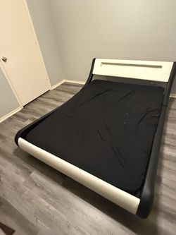 Modern Low-Profile Platform Bed Frame with LED lights(full size)