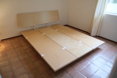 Floyd Queen Bed (Birch)