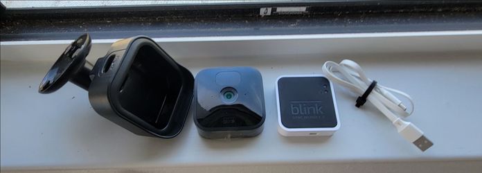 Blink Sync Module 2 + Camera & Mount Housing