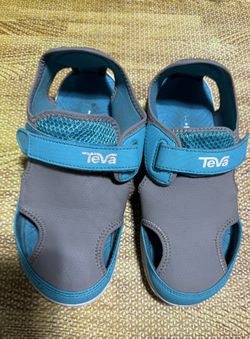 Kids size 3 Teva Tidepool Sport Sandals
