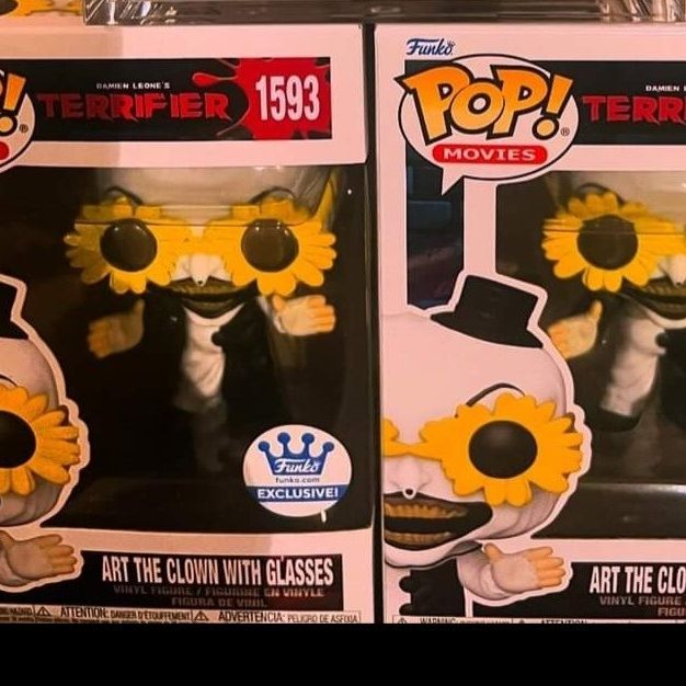 Figurine Pop Terrifier #1593 pas cher : Art le Clown avec lunettes Figurine Pop Terrifier #1593 pas cher : Art le Clown avec lunettes