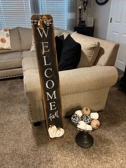 Welcome Fall Wooden Sign with Pumpkins!