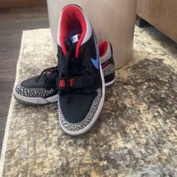 Men’s Size 10 Nike Air Jordan’s EUC