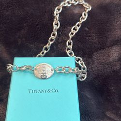 Beautiful 925 Sterling Silver Necklace 