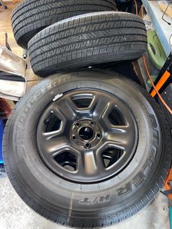 Set of 4 tires off of 2025 jeep gladiator