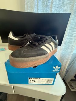 Adidas shoes Sambae W
