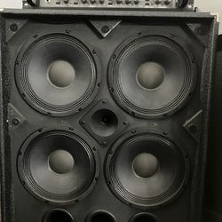 Ampeg bass head. Ampeg bass amp.