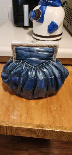 Cookie jar
