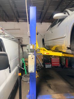 For sale used car lifts 7000 lbs