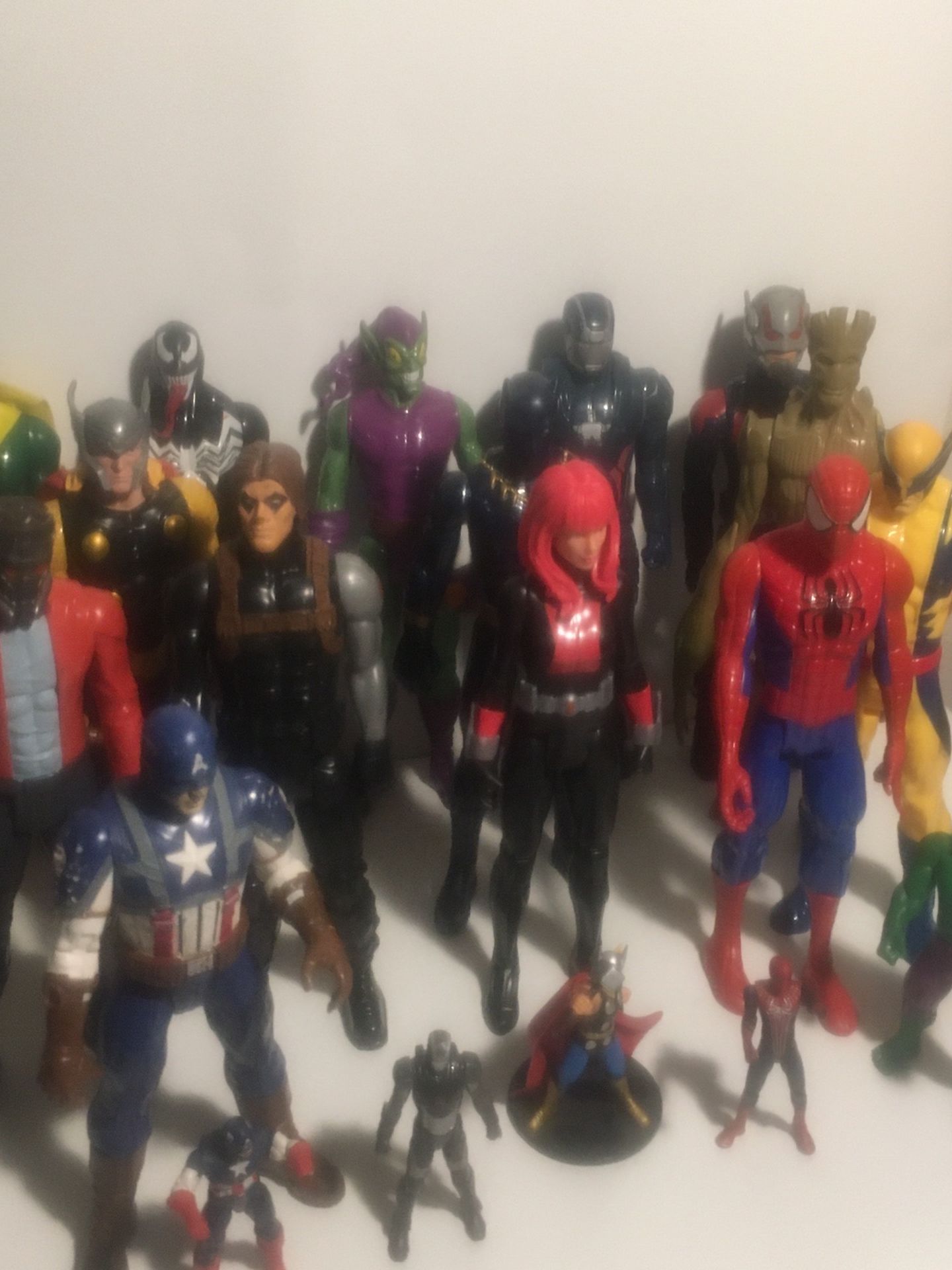 Assorted Marvel Action Figure Lot