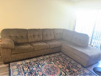 Brown Sectional Sleeper Sofa with Pull-Out Bed & Storage Ottoman – Excellent Condition