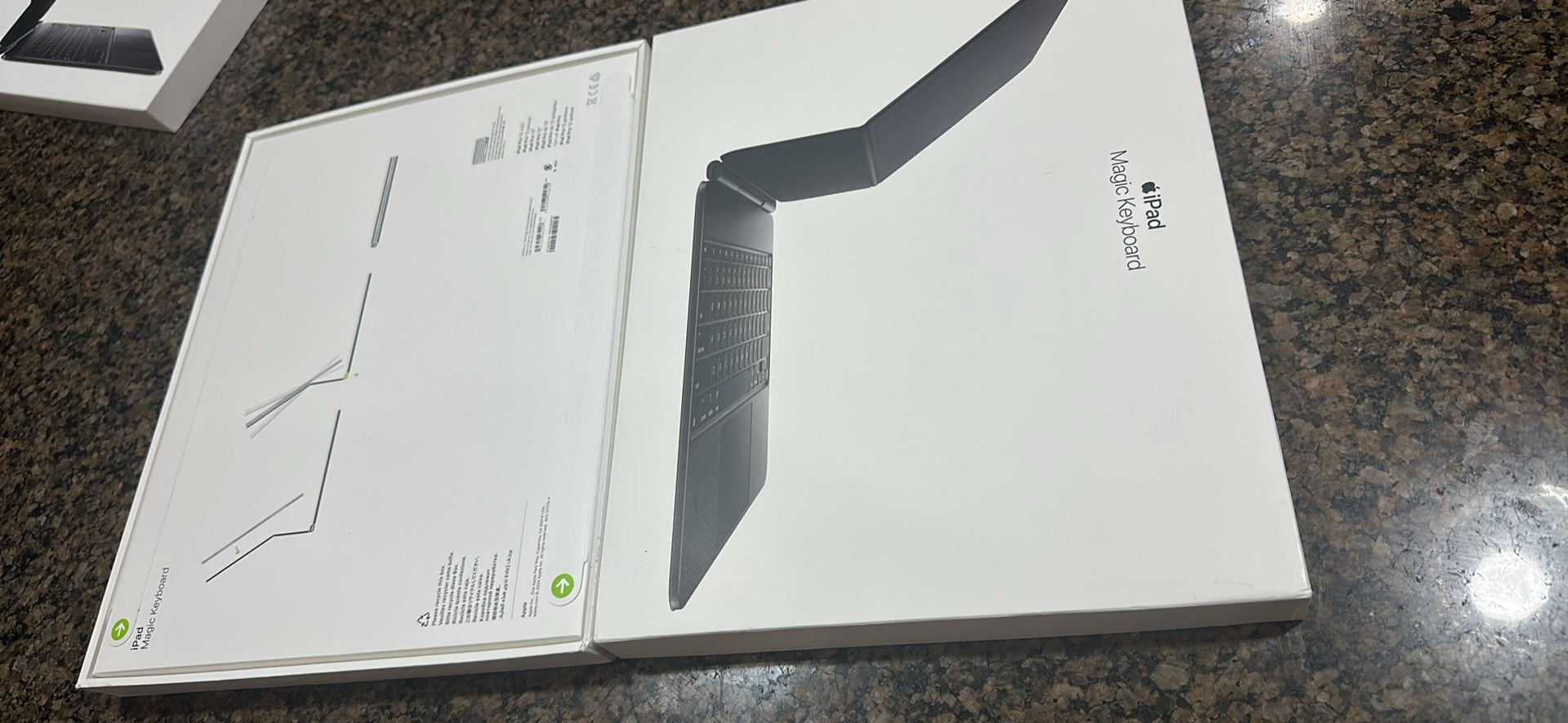 Newest apple magic keyboard 13 inch for M4/M5 with full warrnaty