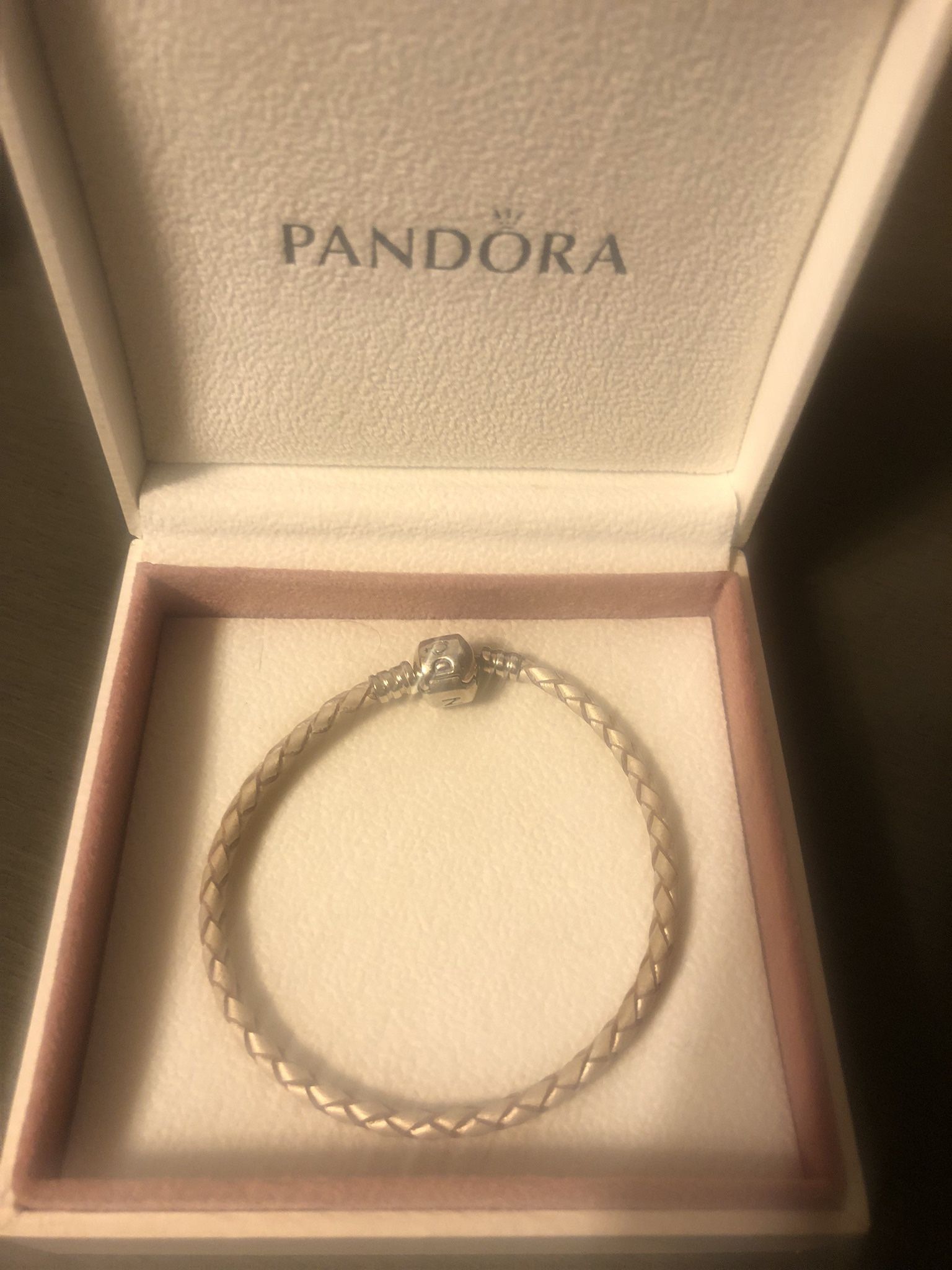 PANDORA BRACELET AUTHENTIC LEATHER