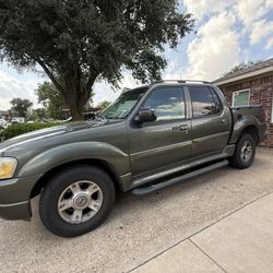 2004 Ford Explorer Sport Trac 