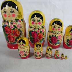Russian Hand Painted Matryoshka Wood Nesting Dolls 10 Pc. Set Large 10" Tall
