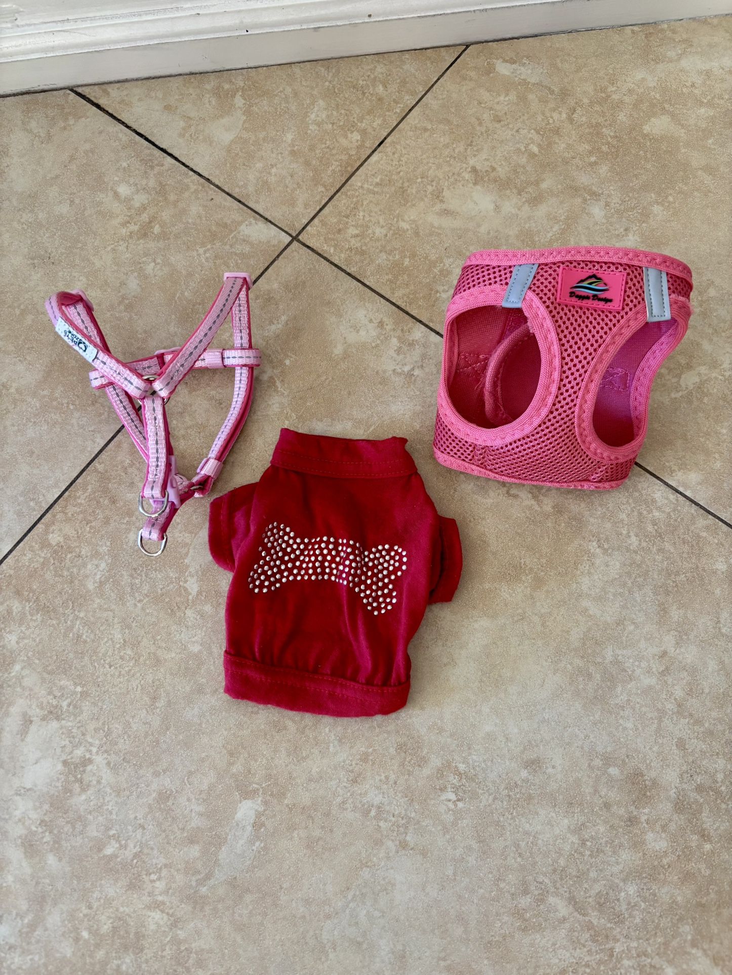 XS Harness Collars & T-shirt