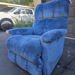 LAZY BOY ROCKER RECLINER CHAIR