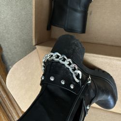 Ladies Boots Rarely Worn - 
