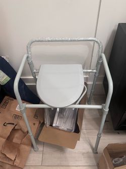 Bed side commode