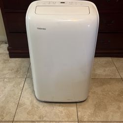 Toahiba 12000 BTU portable AC