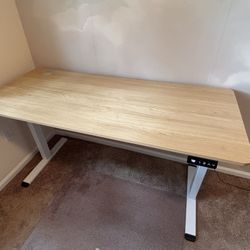 Almost‑New Electric Sit‑Stand Desk
