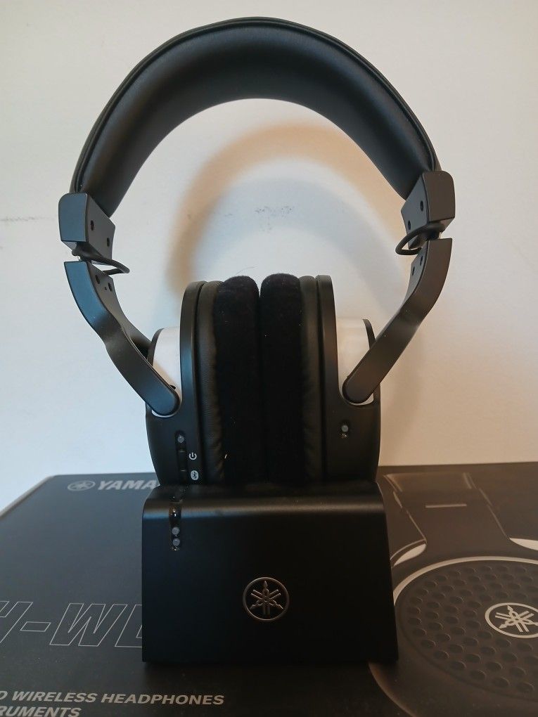 Yamaha YH-WL 500 Headphones