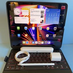 256GB Apple IPad Pro 12.9” 5th Generation (2021 Model / M1 chip / Liquid Retina XDR display) with keyboard case, Stylus pen & Accessories