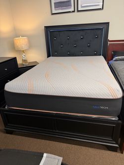 Queen 14 inch gel tech mattress