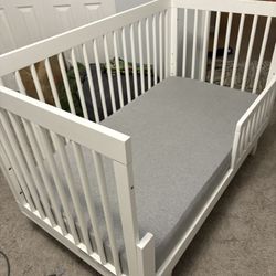 Convertible Crib/toddler Bed