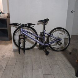 Womens HUFFY bicycle