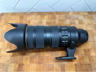 Nikon 70-200mm f/2.8 VR II – Excellent Condition – Clean Glass – w/ Case
