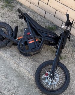 I can’t sell until June just up for offers Only Problem Left Peg Gone