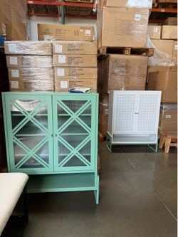 Metal storage cabinet (brand new in box)