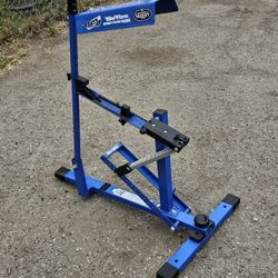 Louisville Slugger Pitching Machine