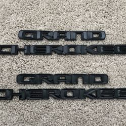 Jeep Grand Cherokee Emblem