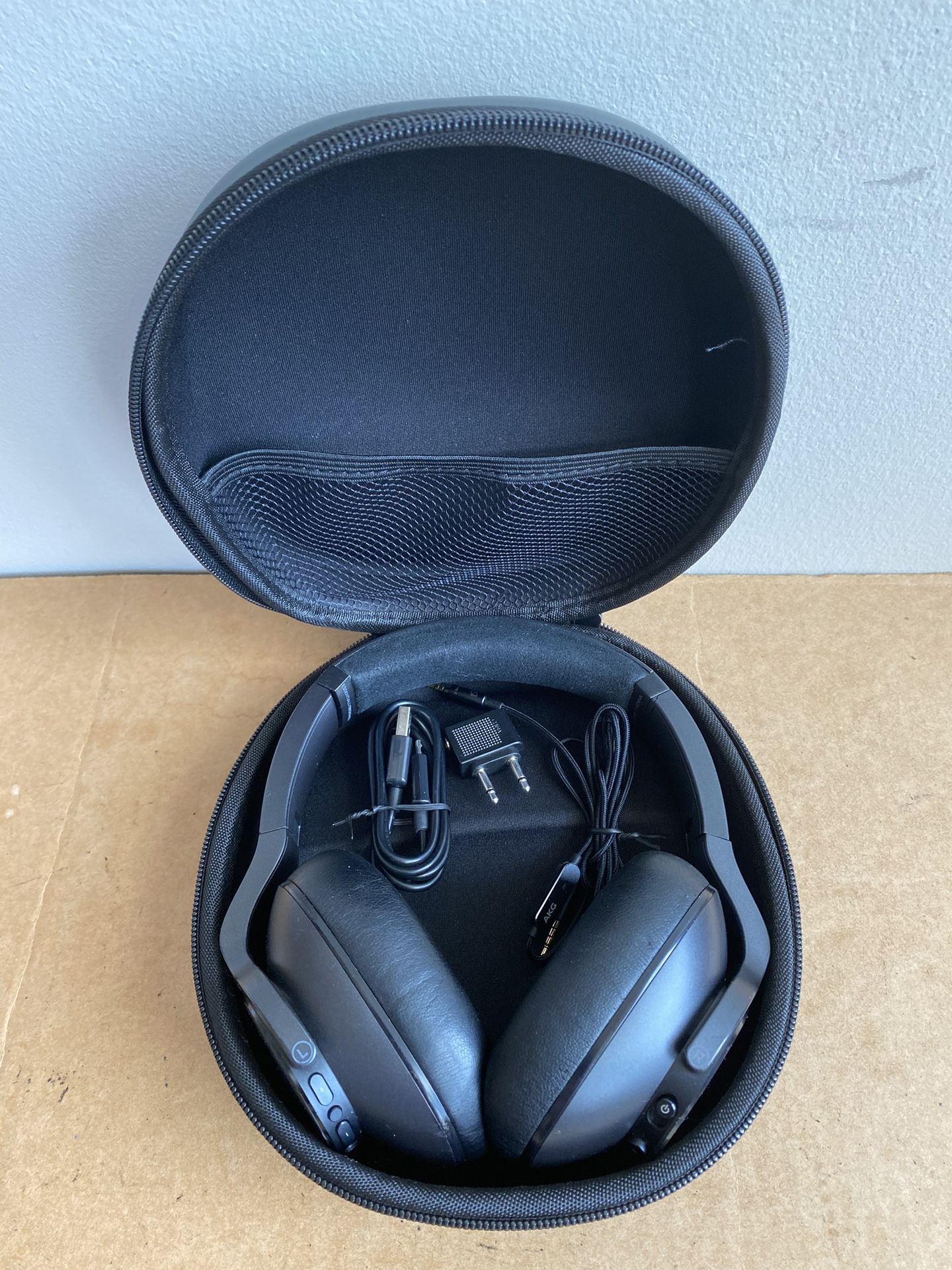 Samsung AKG N700NC M2 Wireless Headphones