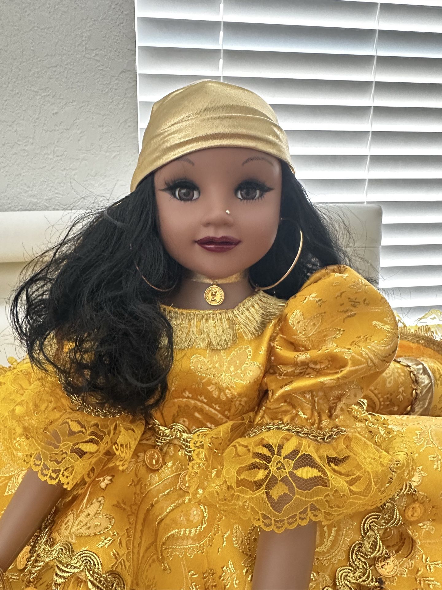 Muñeca Religiosa "gitana"
