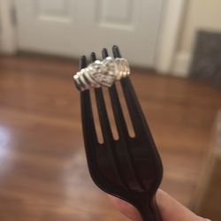 Sterling 925 💕 hearts Size 6 w 6 middle diamonds Ring