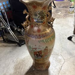 Chinese Decorative Vase