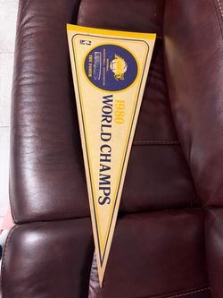 Vintage 1980 Los Angeles Lakers World Champions Felt Pennant