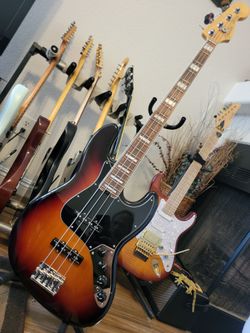 2016 Fender Jazz Elite