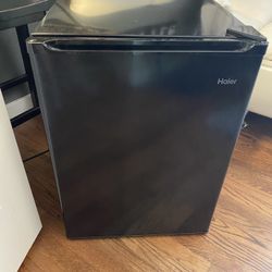 Mini Refrigerator 