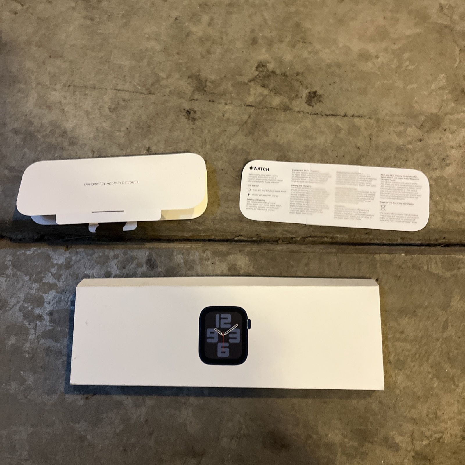 Apple Watch SE (GEN 2) Box Only 40MM