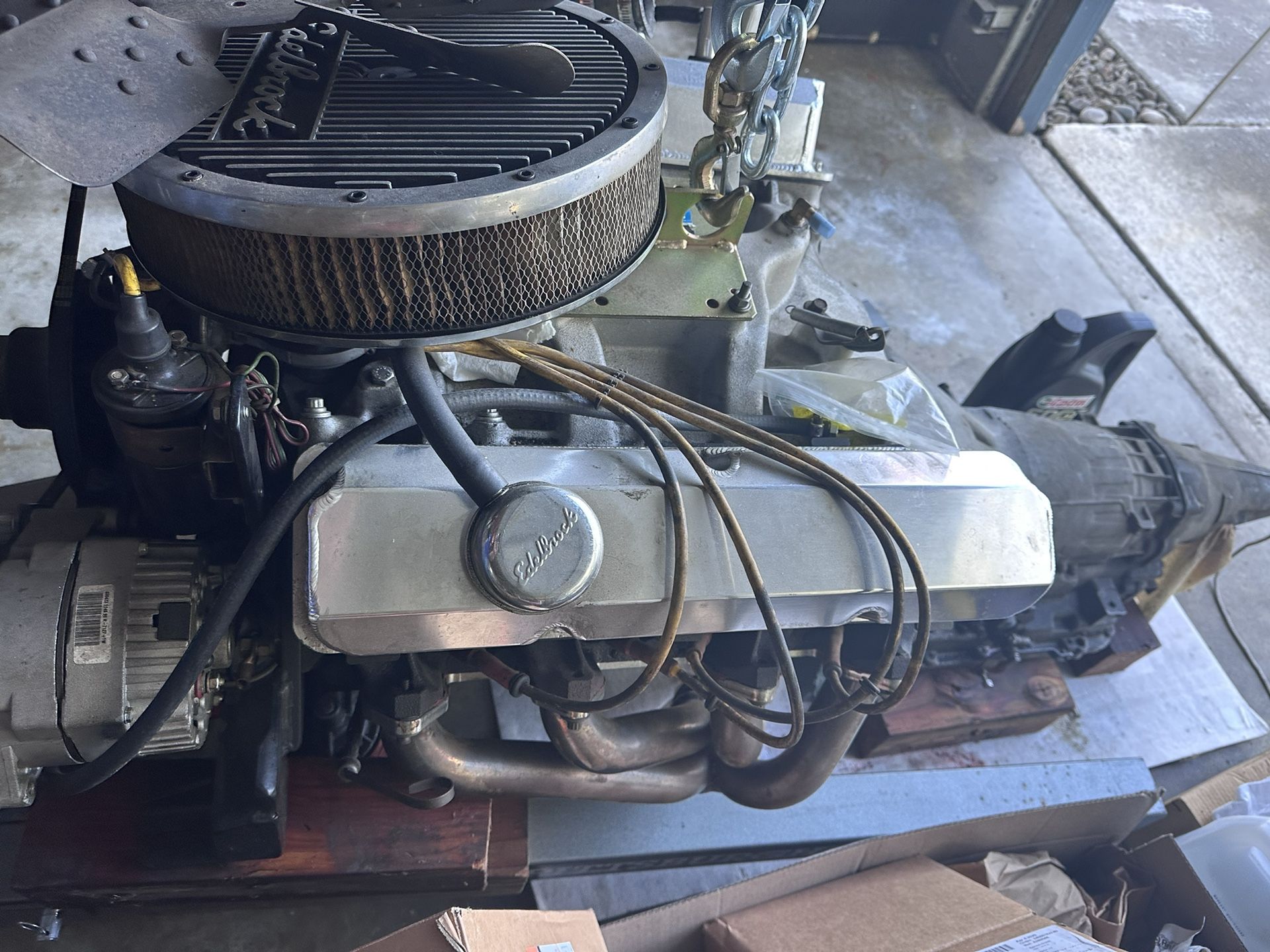 Ford bbl 390 FE engine And C-6 transmission running