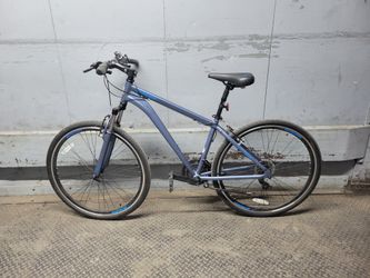 Schwinn Trailway Hybrid Bicycle