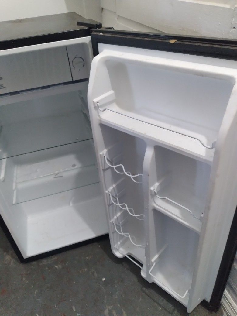 Nevera Galanz3.3 Mini Fridge Black 